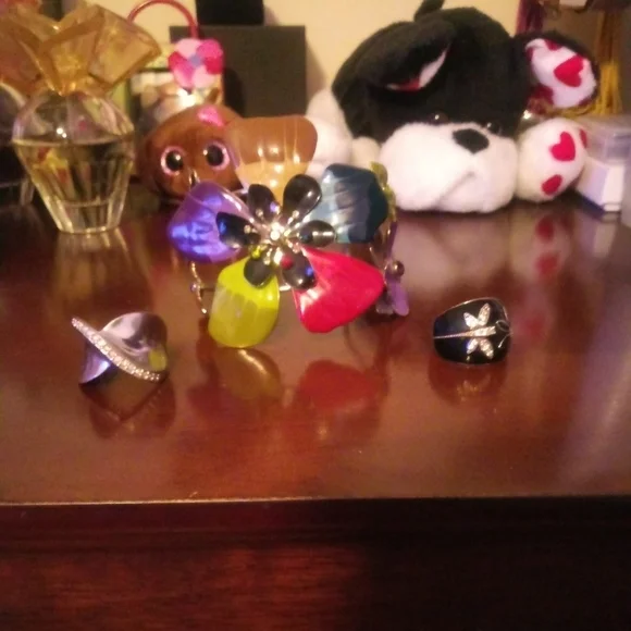 One of a kind flower bracelet - Picture 8 of 10